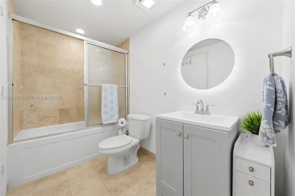 350 S Miami Ave #3912 Miami, FL 33130