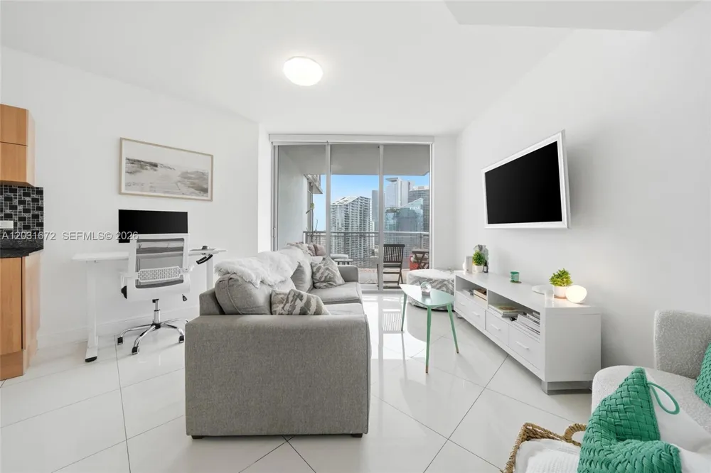 350 S Miami Ave #3912 Miami, FL 33130