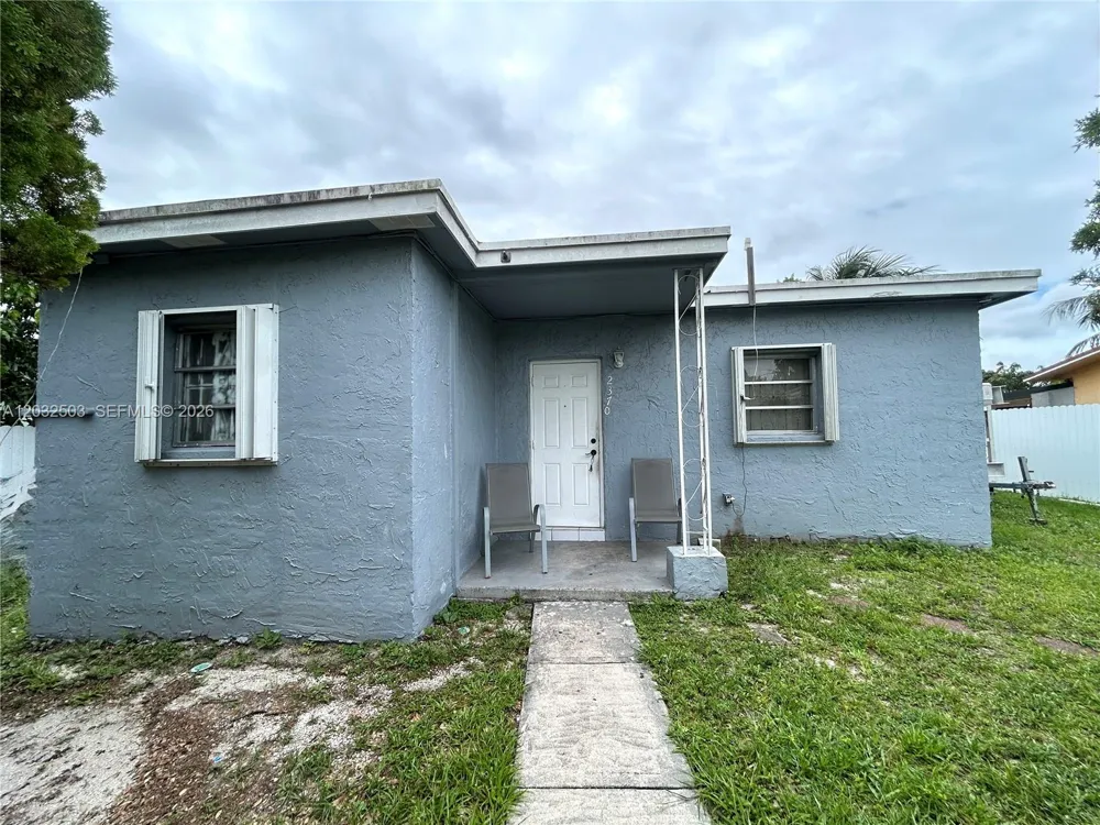 2370 NW 153rd St Miami Gardens, FL 33054