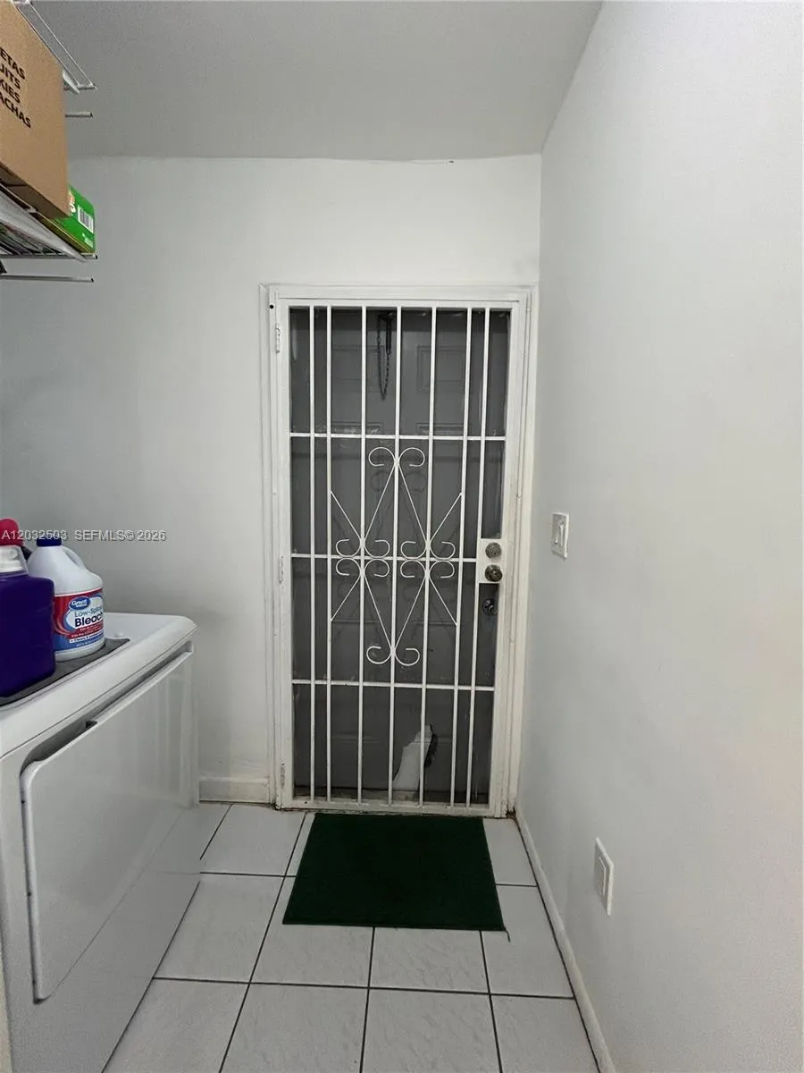 2370 NW 153rd St Miami Gardens, FL 33054