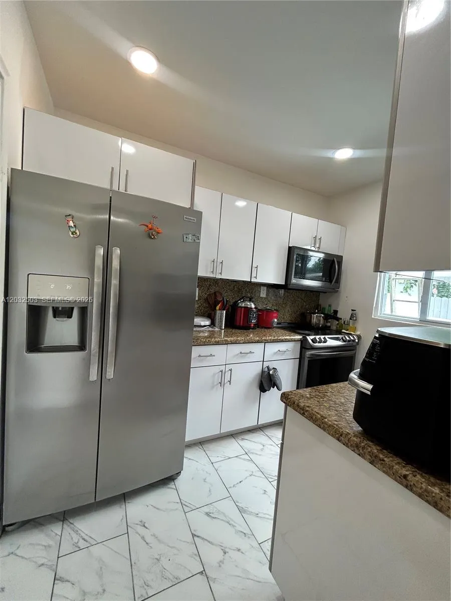 2370 NW 153rd St Miami Gardens, FL 33054