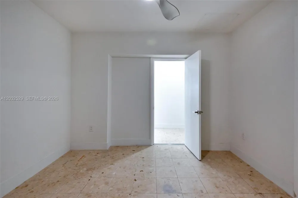 424 W 13th St Hialeah, FL 33010