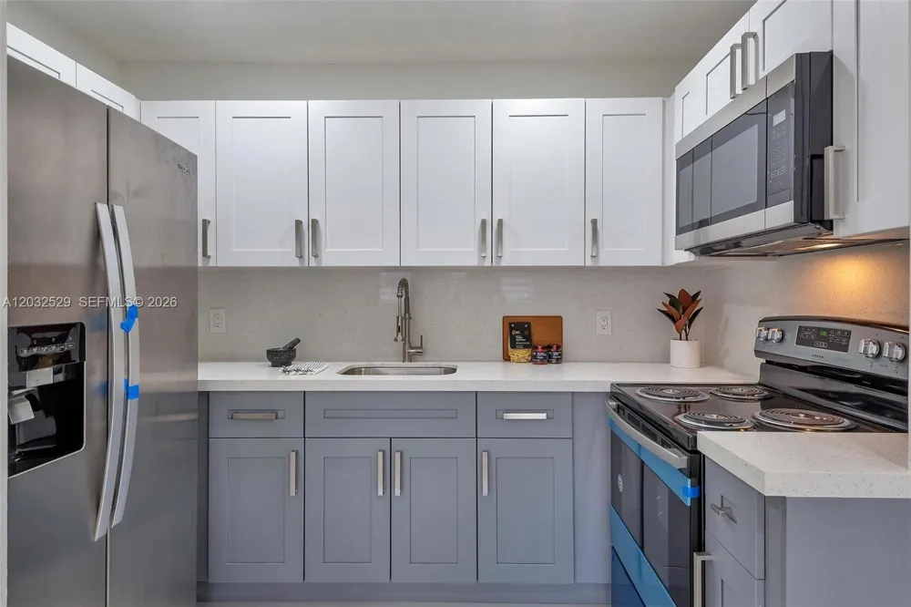424 W 13th St Hialeah, FL 33010