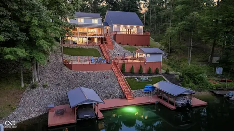 7573 Hummingbird Drive