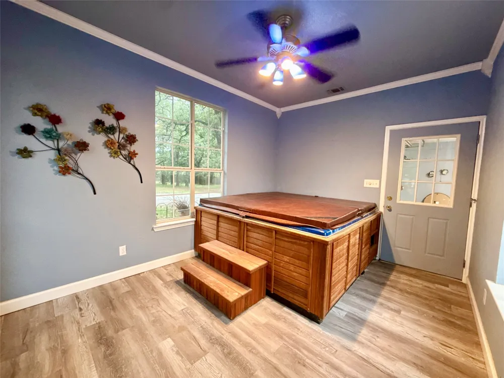 4216 Greenwood Road Weatherford, TX 76088