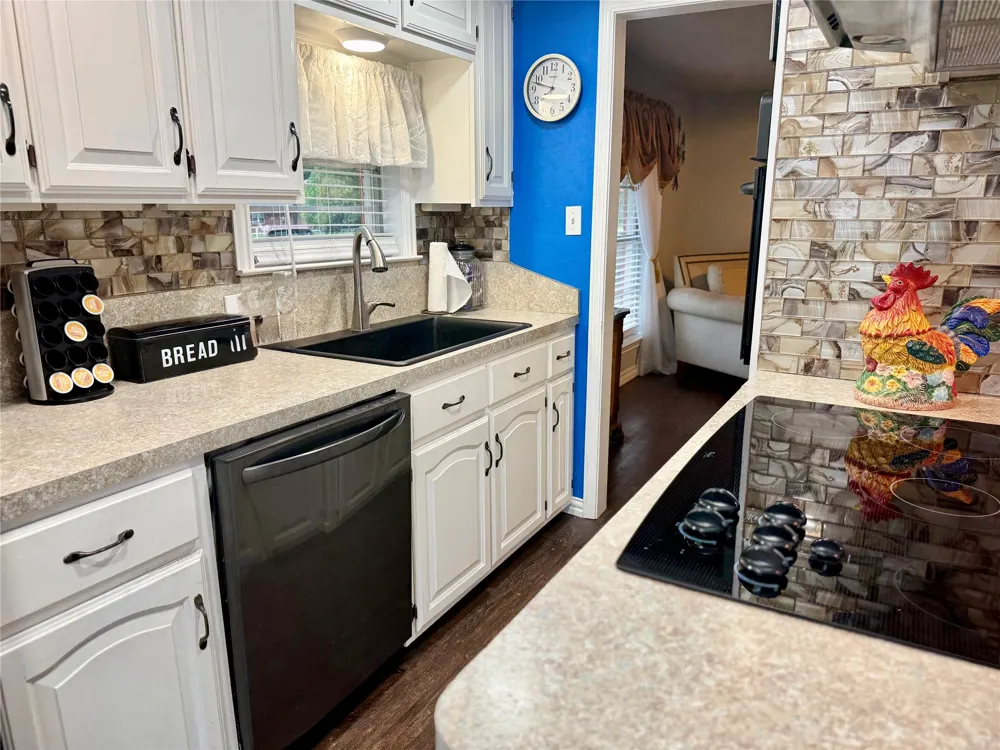 4216 Greenwood Road Weatherford, TX 76088