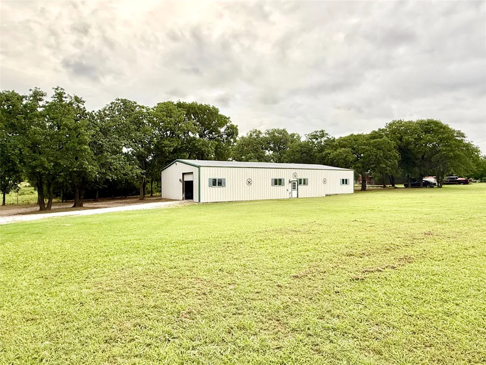 4216 Greenwood Road Weatherford, TX 76088