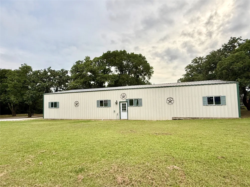 4216 Greenwood Road Weatherford, TX 76088