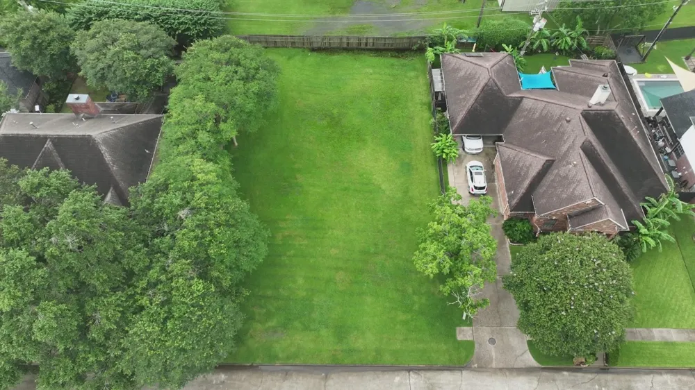 718 Huntercrest Street El Lago, TX 77586
