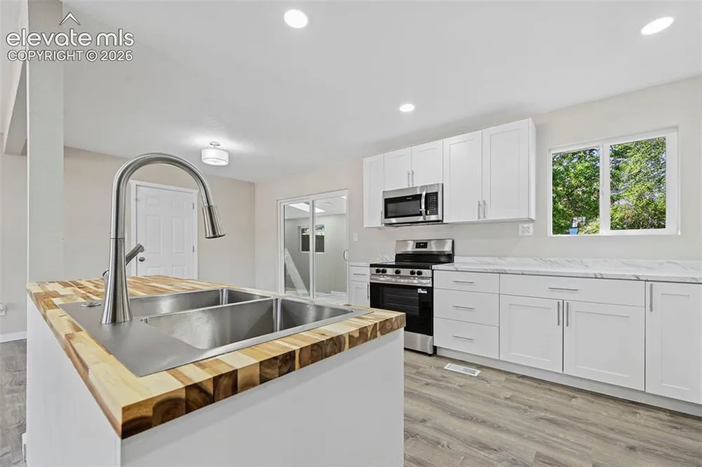 7313 Colonial Drive Fountain, CO 80817