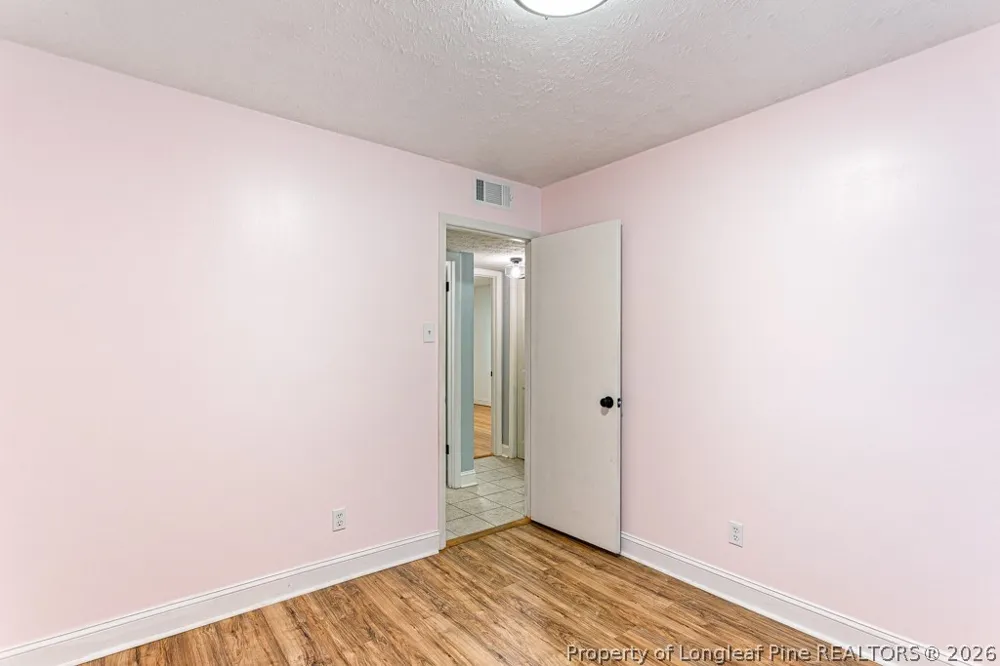 4305 Falls Drive Hope Mills, NC 28348
