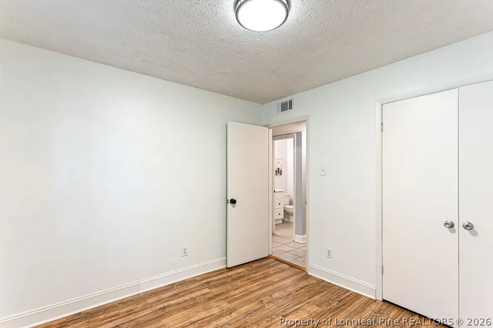 4305 Falls Drive Hope Mills, NC 28348