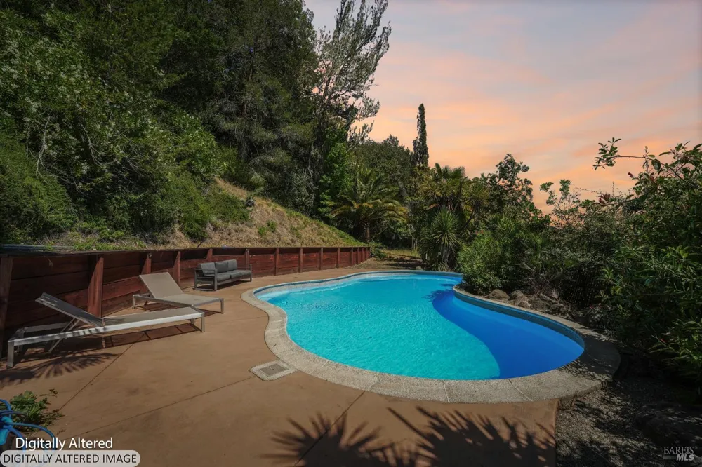 6941 Ellen Lane Forestville, CA 95436
