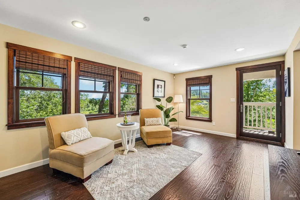 6941 Ellen Lane Forestville, CA 95436