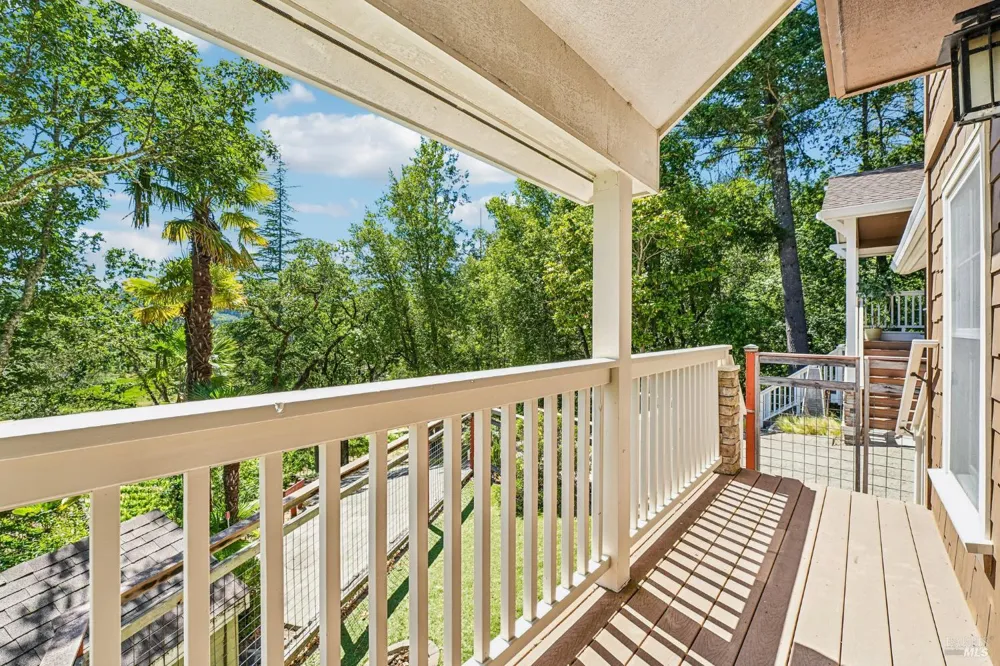6941 Ellen Lane Forestville, CA 95436