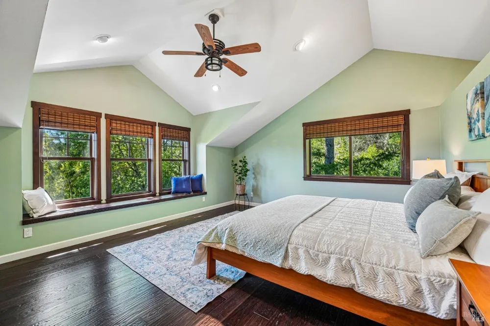 6941 Ellen Lane Forestville, CA 95436