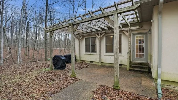 921 Poplar Pl Monteagle, TN 37356