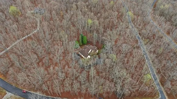 921 Poplar Pl Monteagle, TN 37356