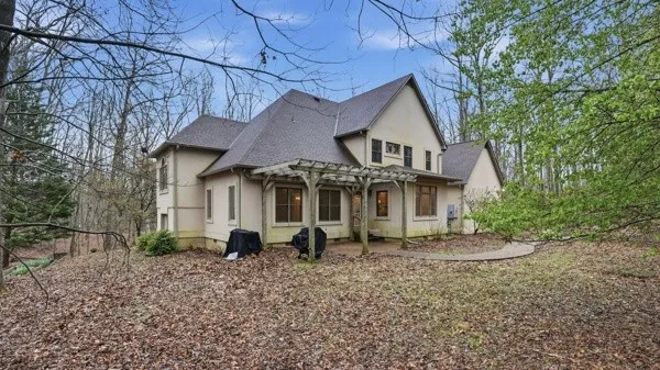 921 Poplar Pl Monteagle, TN 37356