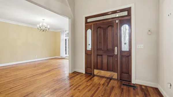 921 Poplar Pl Monteagle, TN 37356