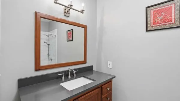 921 Poplar Pl Monteagle, TN 37356