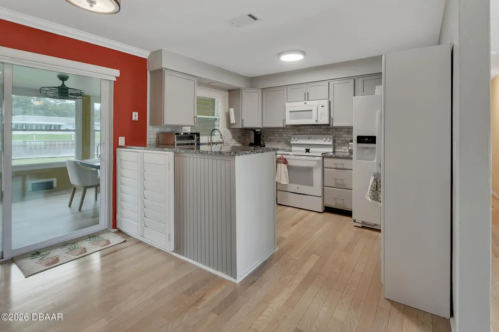 1610 Juno Trail Astor, FL 32102