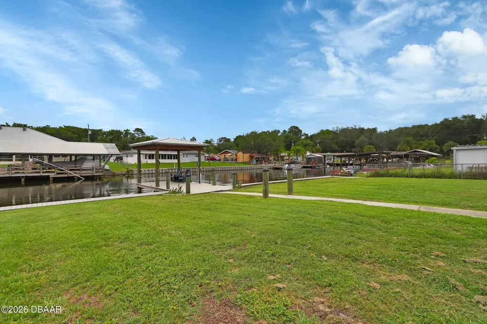 1610 Juno Trail Astor, FL 32102