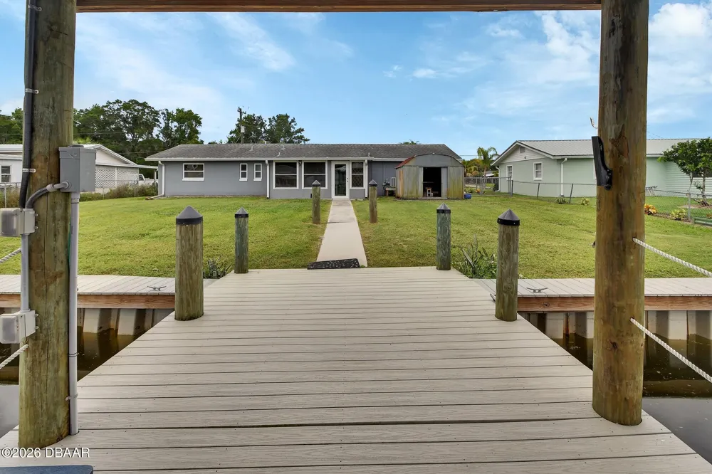 1610 Juno Trail Astor, FL 32102