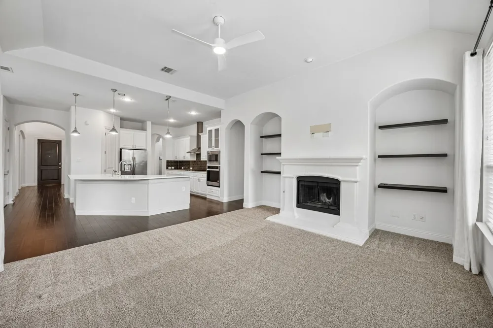 6827 Sunshade Lane Dallas, TX 75236