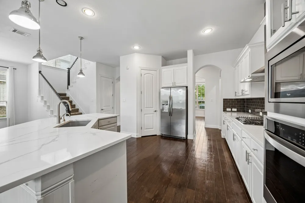 6827 Sunshade Lane Dallas, TX 75236