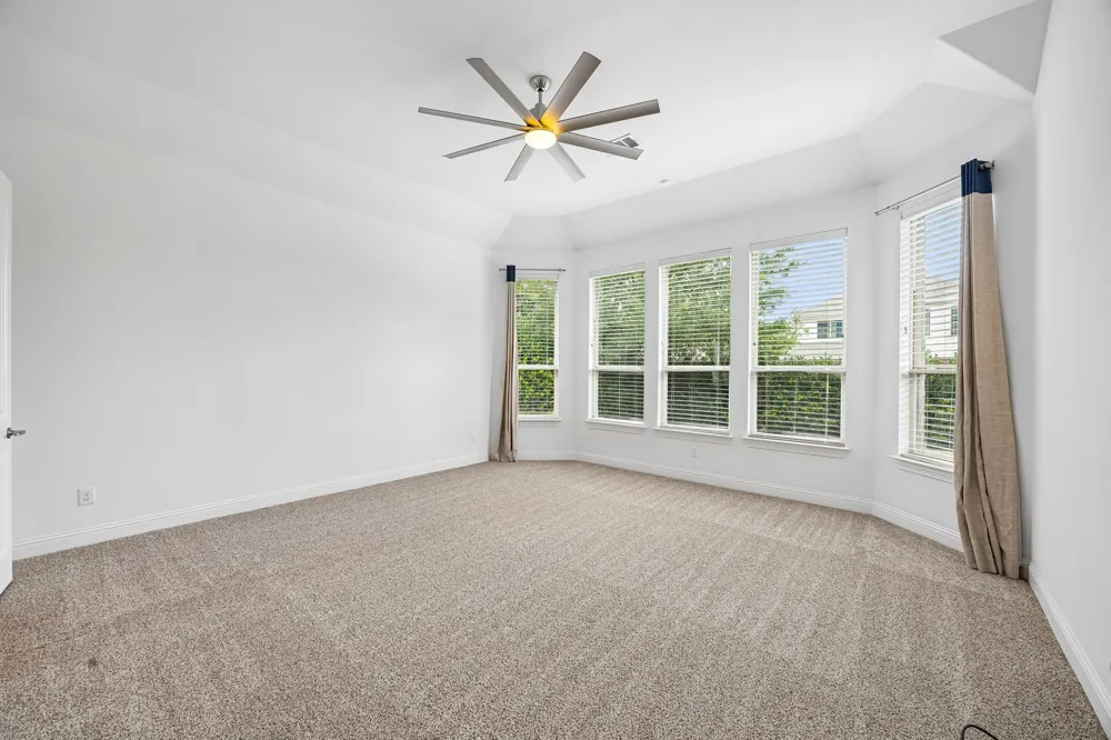 6827 Sunshade Lane Dallas, TX 75236