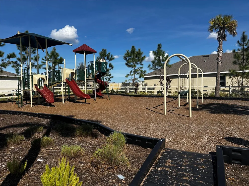 18006 CANOPY PLACE Bradenton, FL 34211