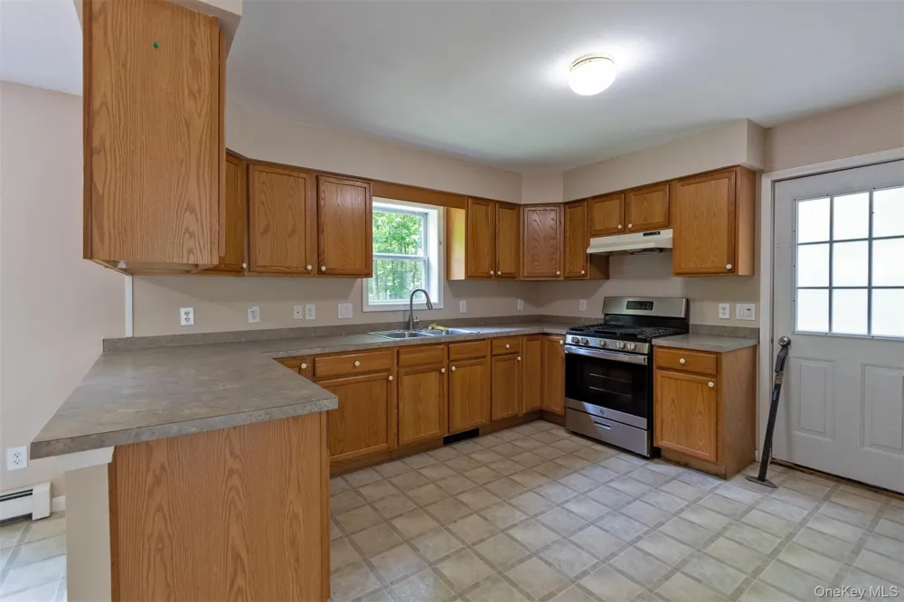 10 Lairds Court Cairo, NY 12413