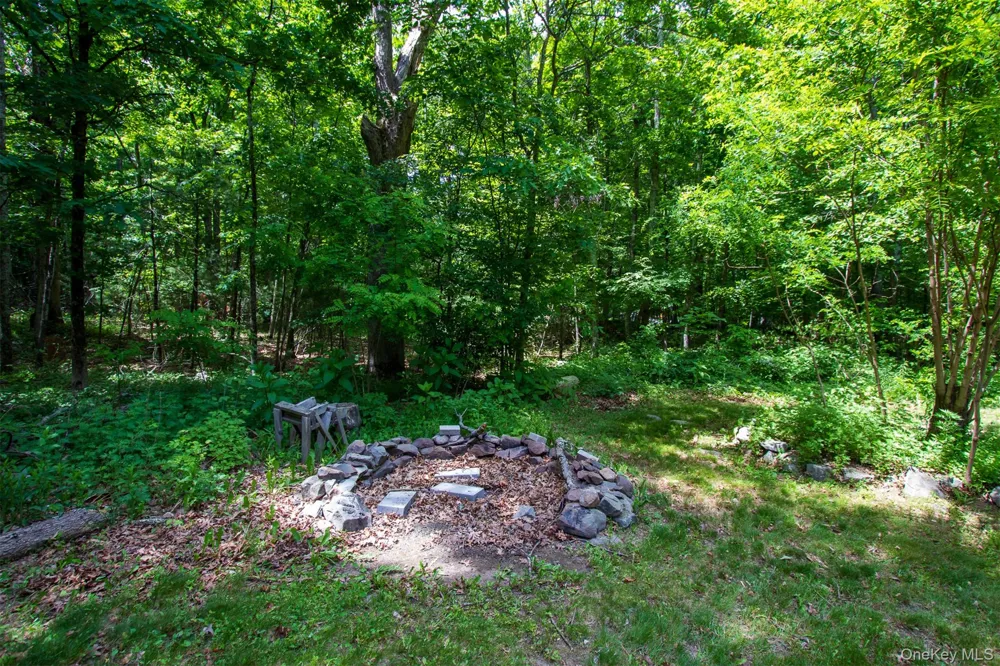 10 Lairds Court Cairo, NY 12413
