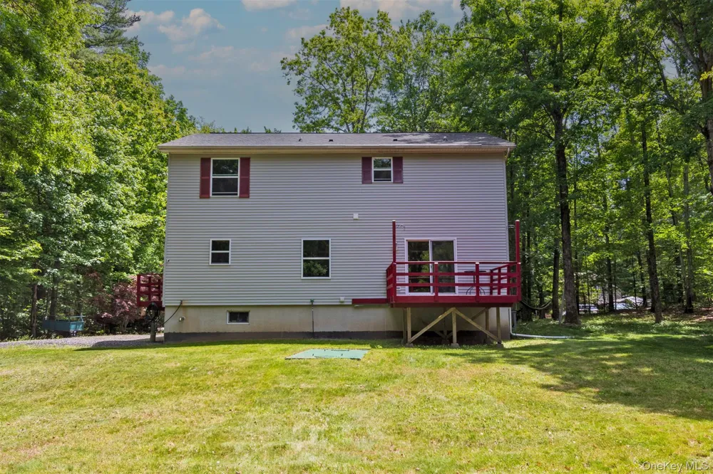 10 Lairds Court Cairo, NY 12413