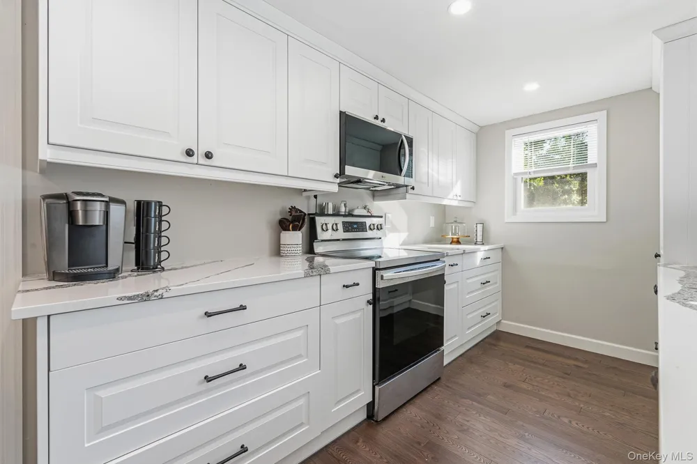 33 Lillian Road Nesconset, NY 11767