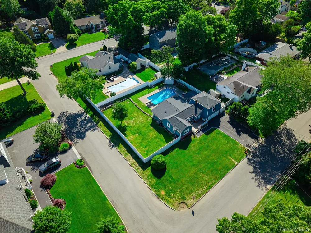33 Lillian Road Nesconset, NY 11767
