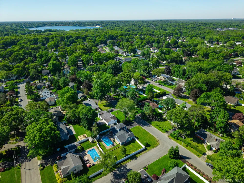 33 Lillian Road Nesconset, NY 11767