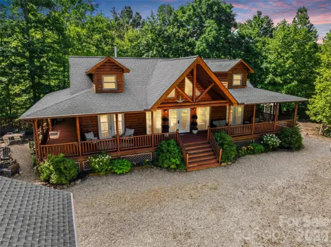 128 Hummingbird Lane