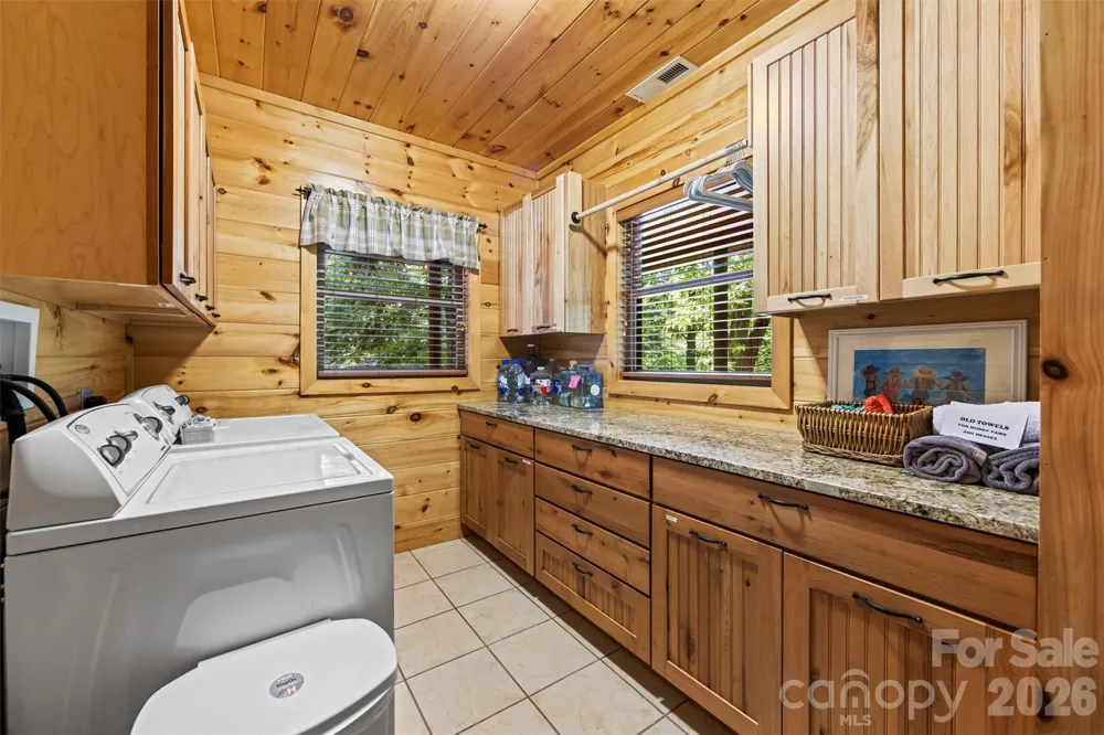 128 Hummingbird Lane Almond, NC 28702