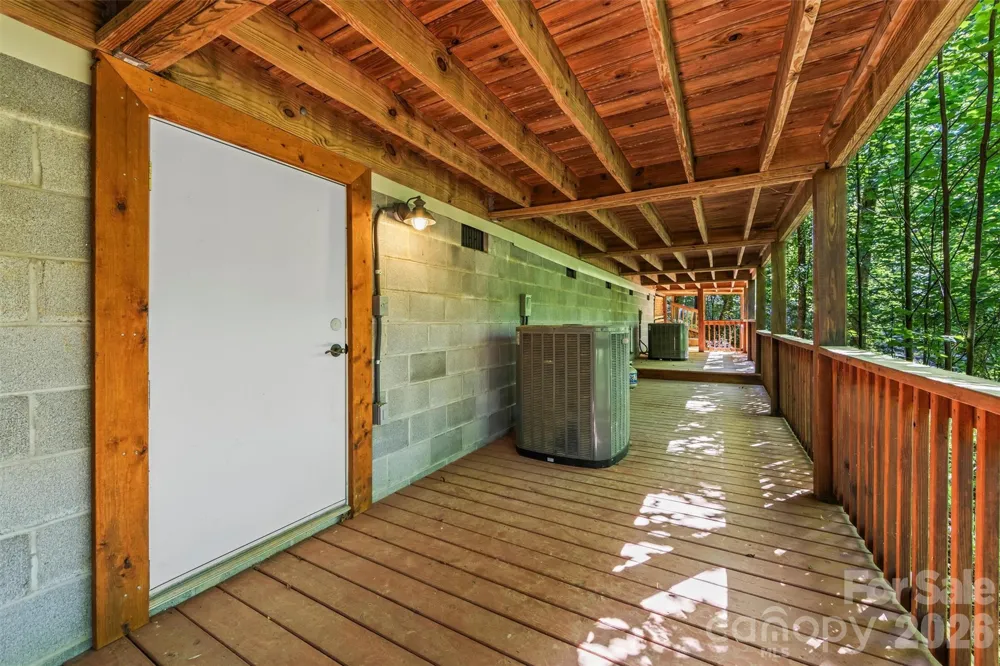 128 Hummingbird Lane Almond, NC 28702