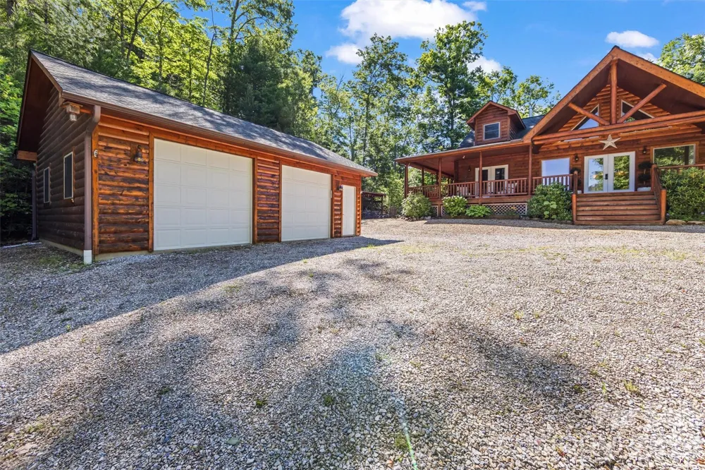 128 Hummingbird Lane Almond, NC 28702