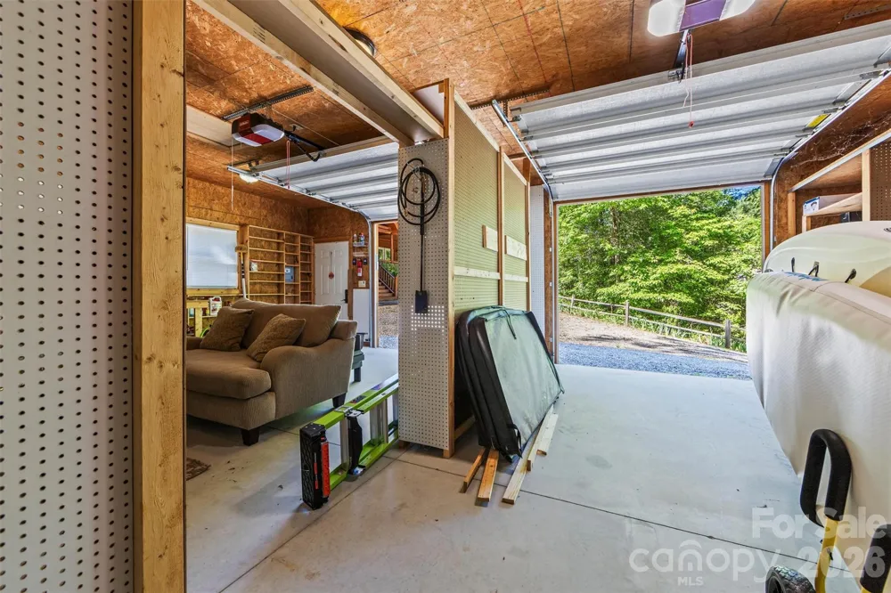 128 Hummingbird Lane Almond, NC 28702
