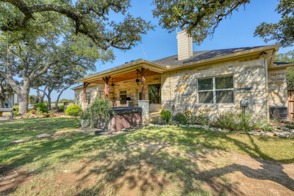 105 Buffalo Bend Lampasas, TX 76550
