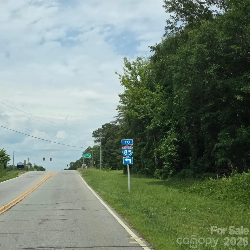550 E Cherokee Street Blacksburg, SC 29702