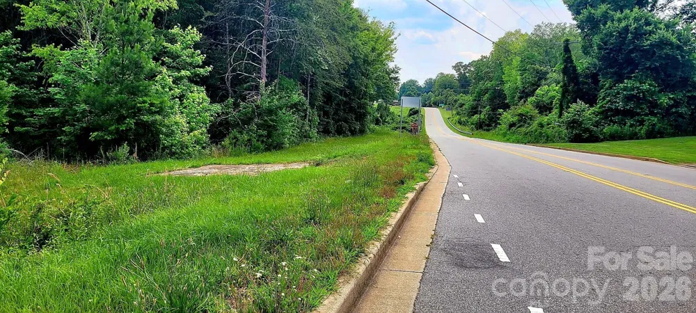 550 E Cherokee Street Blacksburg, SC 29702