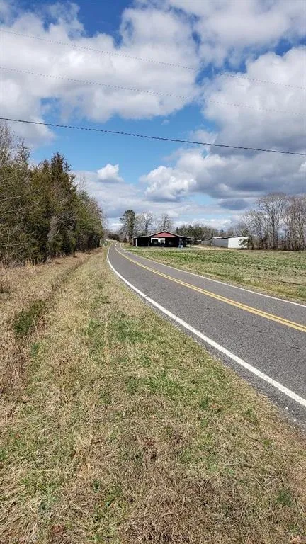 833 Calahaln Road Mocksville, NC 27028