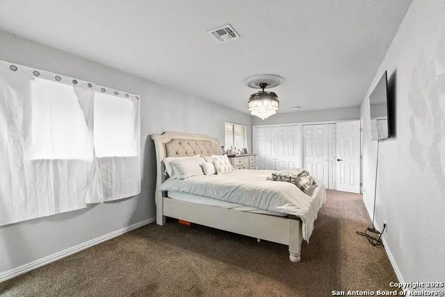 1404 Las Palmas Beeville, TX 78102