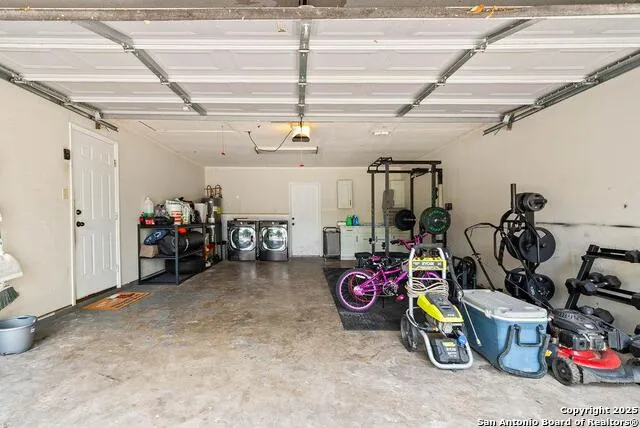 1404 Las Palmas Beeville, TX 78102