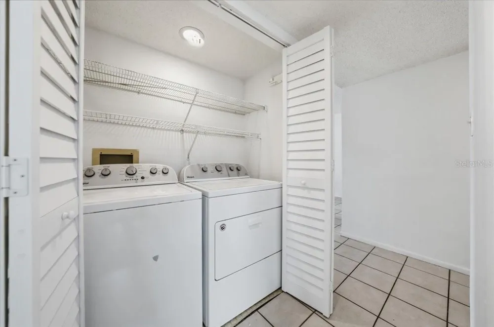 1332 PASADENA AVENUE S #102 South Pasadena, FL 33707